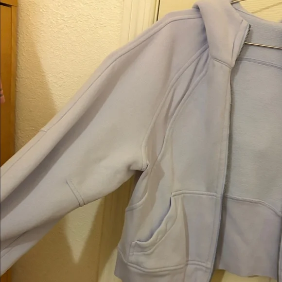 Lululemon Women's Light Purple Hooded Jacket - Picture 3 of 6